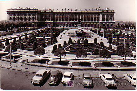 Cartoline: MADRID.- PLAZA DE ORIENTE Y PALACIO REAL