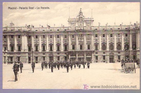 Postales: TARJETA POSTAL DE MADRID. PALACIO REAL . LA PARADA. - Foto 1