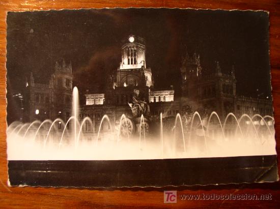 Postales: Madrid. Fuente de la Cibeles, iluminada. - Foto 1