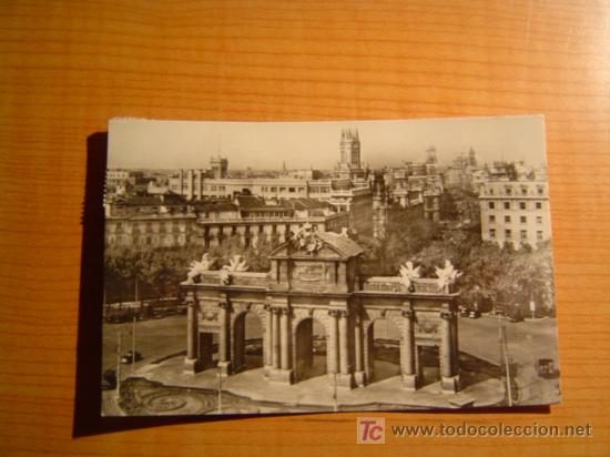 Postales: POSTAL MADRID PUERTA DE ALCALA - Foto 1