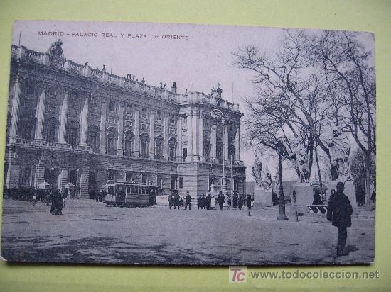 Postales: MADRID - PALACIO REAL Y PLAZA DE ORIENTE - SIN CIRCULAR - Foto 1