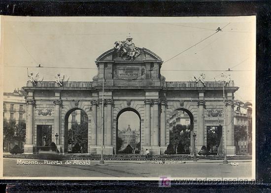 Postales: MADRID. PUERTA DE ALCALA. - Foto 1