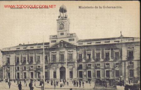 Postales: TARJETA POSTAL DE MADRID- PUERTA DEL SOL: MINISTERIO DE LA GOBERNACION.