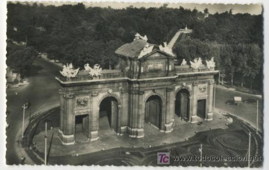 Postales: MADRID . PUERTA DE ALCAL&Aacute; PM30 - Foto 1