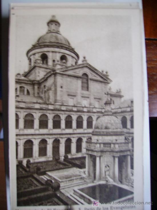 Postkarten: el escorial, patio de los evangelistas
