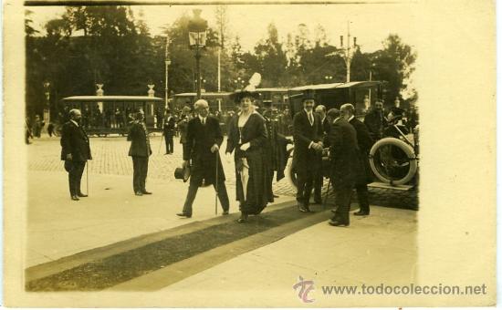 Postkarten: POSTAL FOTOGRAFICA ALFONSO XIII RECIEN BAJADO DE SU COCHE