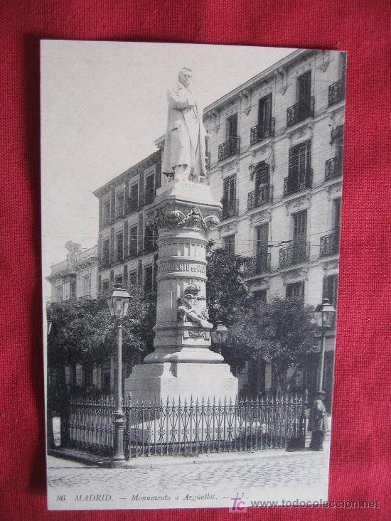 Postales: MADRID -  MONUMENTO A ARG&Uuml;ELLES - Foto 1