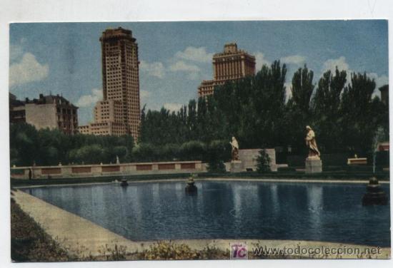 Postales: Madrid.- Palacio Real -Jardines. - Foto 1