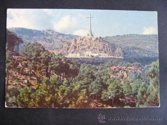 Postales: POSTAL SIN CIRCULAR DEL VALLE DE LOS CAIDOS,MADRID.VISTA PANORAMICA SOBRE QUE DESTACA LA GRAN CRUZ.