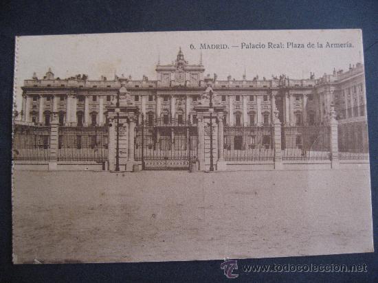 Postales: MADRID,PALACIO REAL PLAZA DE LA ARMERIA. - Foto 1