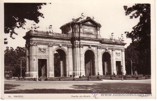 Postales: N&ordm; 6929 POSTAL MADRID PUERTA DE ALCALA - Foto 1