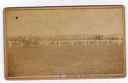 Postales: Fotografia tama&ntilde;o tarjeta de visita. Vista del Hipodromo de Madrid. Carrera caballos.