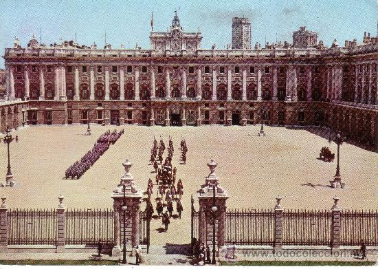 Postales: MADRID - PALACIO REAL - PLAZA DE ARMAS - Foto 1