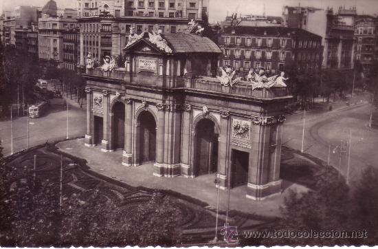 Postales: MADRID - PUERTA DE ALCALA - Foto 1