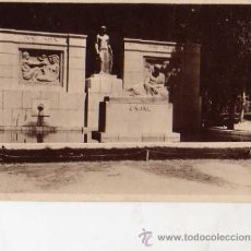 Postales: MADRID Nº 84 RETIRO MONUMENTO A RAMÓN Y CAJAL FOTOTIPIA HAUSER Y MENET SIN CIRCULAR . Lote 30591393