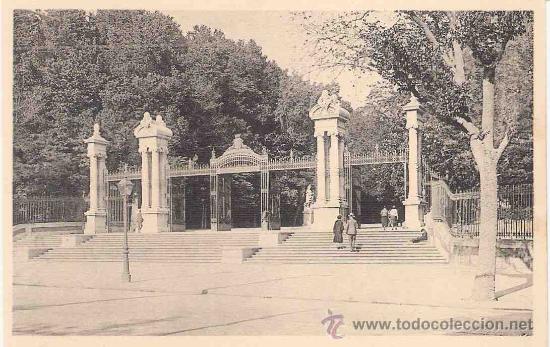 Cartes Postales: TARJETA POSTAL DE MADRID.50. RETIRO. PUERTA DE ALFONSO XII. HAUSER Y MENET.