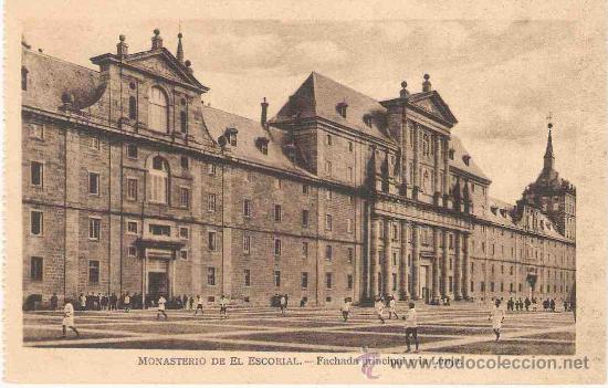 Postais: TARJETA POSTAL DE MADRID.MONASTERIO DE EL ESCORIAL.- FACHADA PRINCIPAL Y LA LONJA.