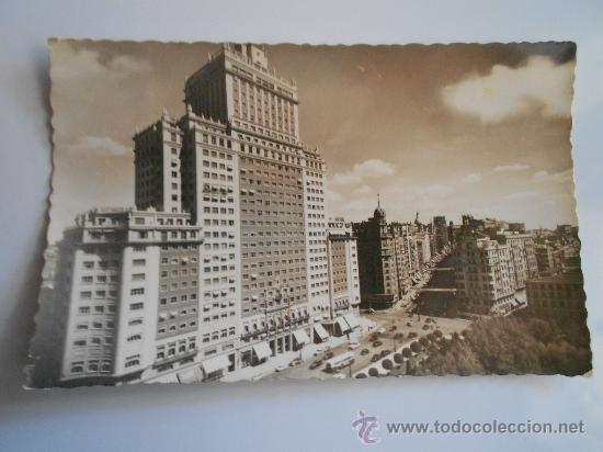 Postales: postal  de madrid Edificio espa&ntilde;a  circulada con sello  1962 - Foto 1