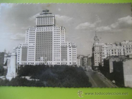 Postales: Madrid. N&ordm; 111. Edificio espa&ntilde;a. Ed. F. Molina. Circulada - Foto 1