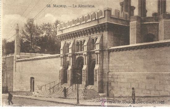 Postales: MADRID LA ALMUDENA SIN ESCRIBIR - Foto 1
