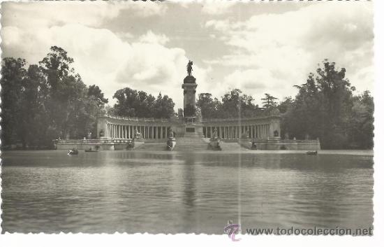 Postales: MADRID PARQUE DEL RETIRO ESCRITA - Foto 1
