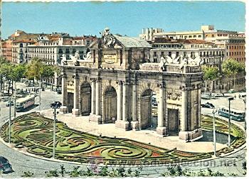 Postales: 7-esp1982. Postal Madrid. Puerta de Alcala - Foto 1