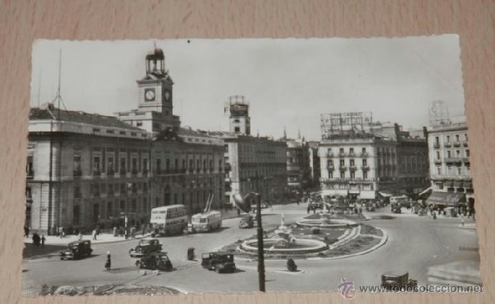 Postales: MADRID - PUERTA DEL SOL - A&Ntilde;O DE 1952 - Foto 1