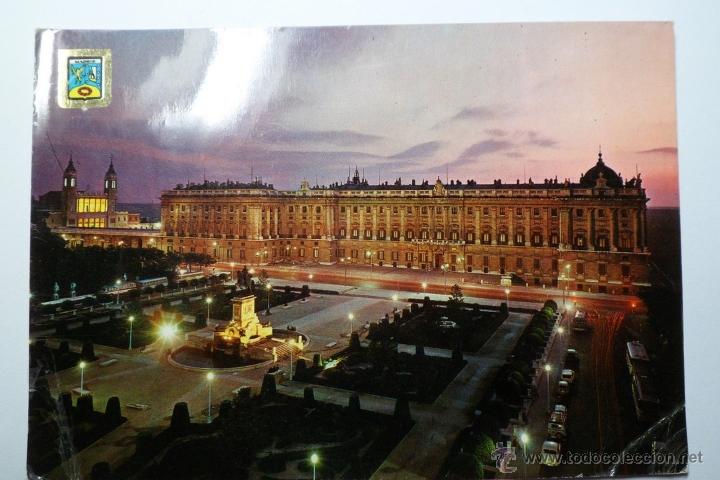 Postales: POSTAL CIRCULADA- PLAZA DE ORIENTE Y PALACIO REAL - Foto 1
