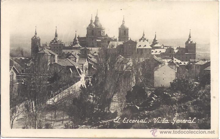 Postkarten: PS4064 EL ESCORIAL 'VISTA GENERAL'. POSTAL FOTOGR&Aacute;FICA. CIRCULADA EN 1949