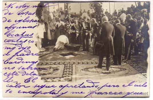 Postales: Postal fotogr&aacute;fica  El Rey Alfonso XIII poniendo la primera piedra de los grupos escolares. 1902