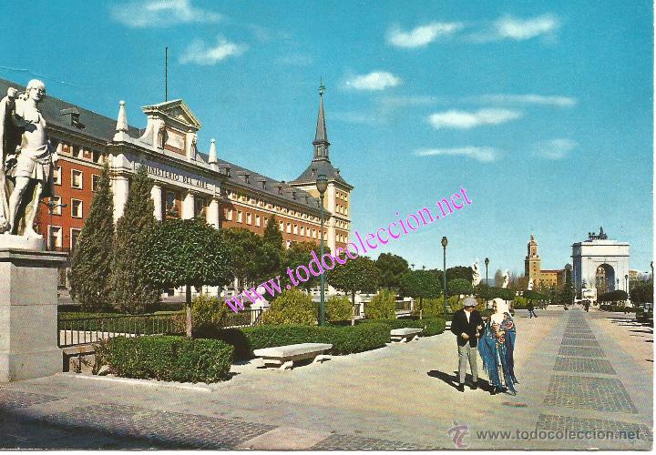 Postales: MADRID - CASTICISMO Y PASEO (POSTAL DE 1964) - Foto 1
