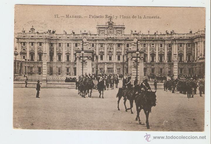Postais: MADRID. PALACIO REAL Y PLAZA DE LA ARMER&Iacute;A