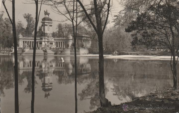 Postales: N&ordm; 20743 POSTAL MADRID PARQUE DEL RETIRO - Foto 1