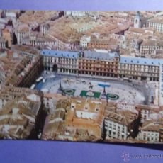 Cartoline: POSTAL DE MADRID. AÑOS 30 50. AEROLÍNEAS IBERIA VUELA A MADRID, PLAZA MAYOR. 235