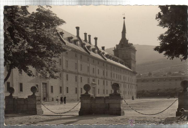 Postcards: TARJETA POSTAL DE EL ESCORIAL. FACHADA NORTE DEL MONASTERIO. N&ordm; 6. GARCIA GARRABELLA.