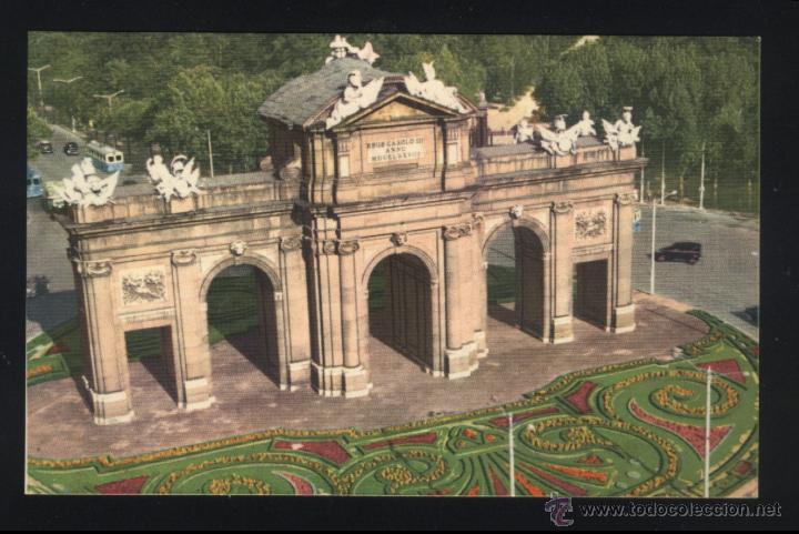 Postales: A-2541- MADRID. PUERTA DE ALCAL&Aacute; - Foto 1