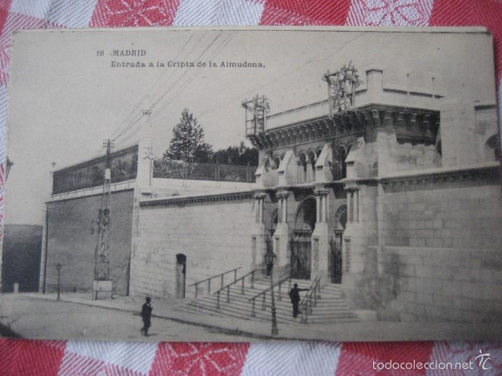 Postales: Madrid. N&ordm; 16. Entrada a la Cripta de la Almudena. Hauser y Menet. Sin circular - Foto 1