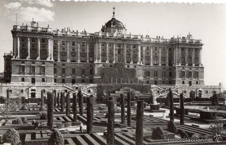 Resultado de imagen de palacio real jardines de sabatini fotos antiguas