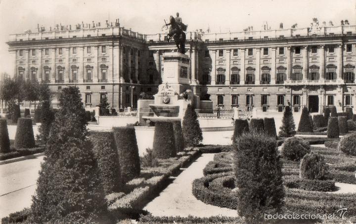 Postales: MADRID. PLAZA DE ORIENTE. NO CIRCULADA - Foto 1