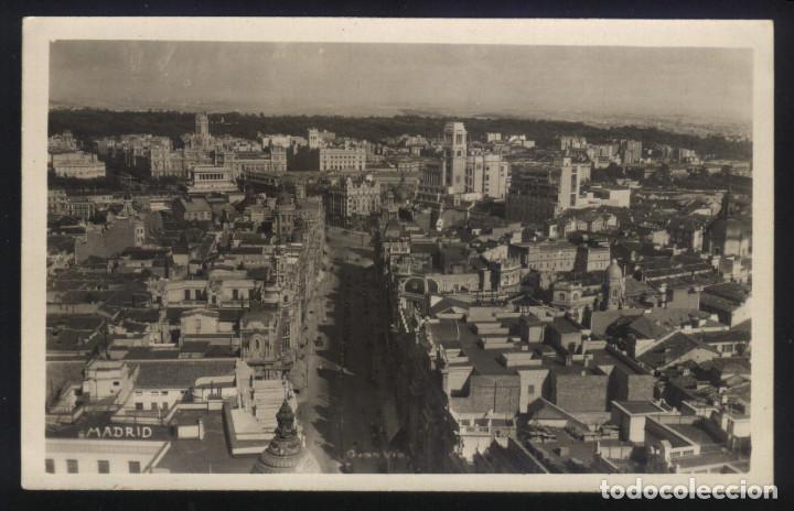 Postales: A-3742- MADRID. GRAN VIA. - Foto 1