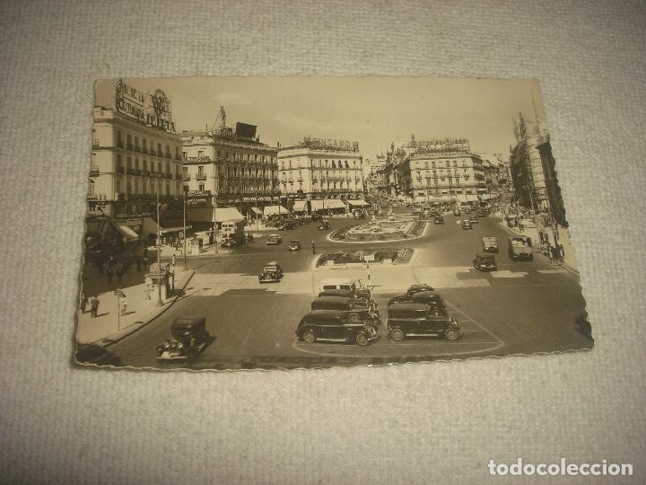 Postales: MADRID 252 . PUERTA DEL SOL . ED. GARRABELLA . CIRCULADA - Foto 1