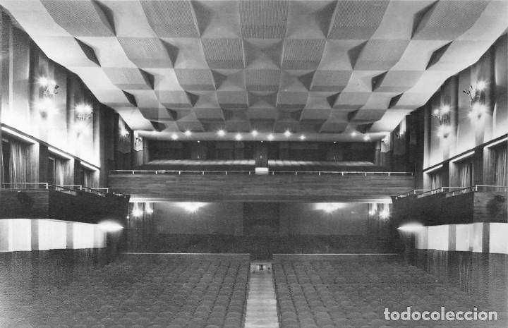 Postales: MADRID.- COLEGIO SALESIANO SAN MIGUEL ARCANGEL- SAL&Oacute;N DE ACTOS