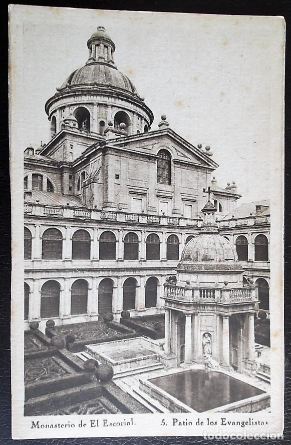 Postales: Monasterio de El Escorial. 6 Patio de los Evangelistas. Hauser y Menet. Nueva.