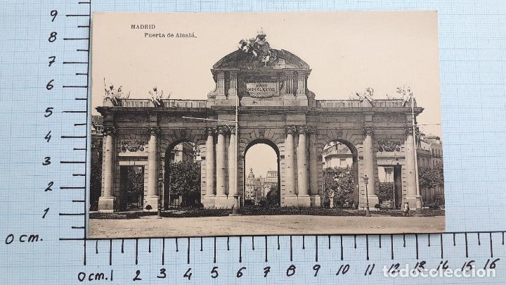 Postales: Madrid, Puerta de Alcal&aacute;. Sin circular. - Foto 1