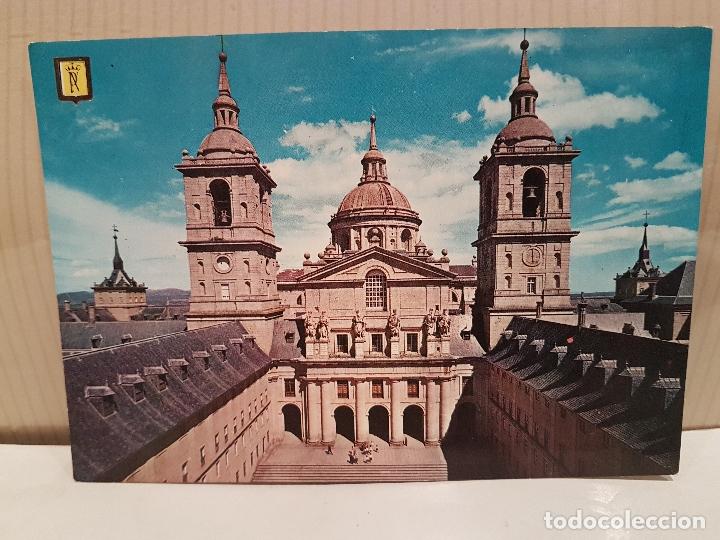 Postkarten: antigua postal monasterio del escorial patio de reyes escrita