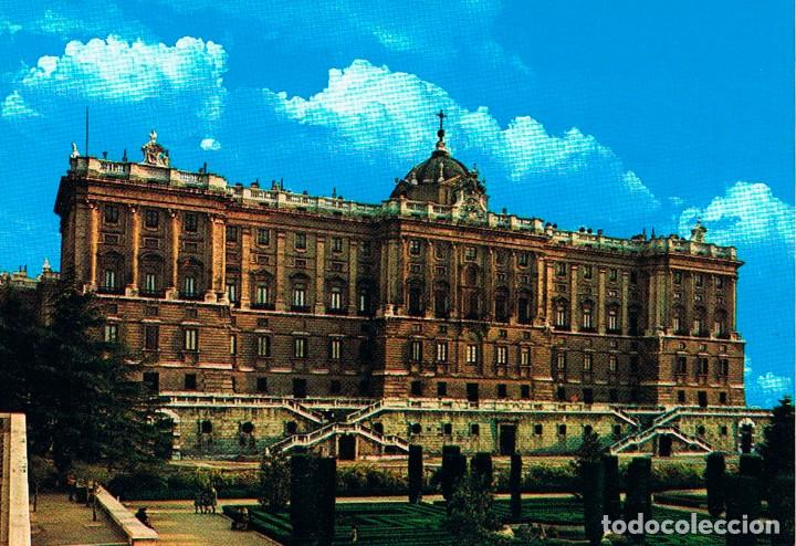 Postales: Madrid, Palacio real, editada en 1968 - Foto 1
