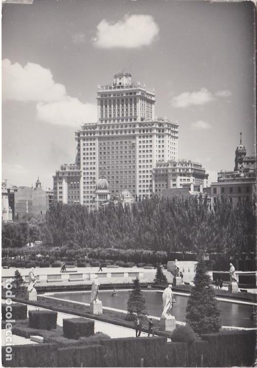 Postales: madrid, jardines de sabatini y edificio espa&ntilde;a - Foto 1