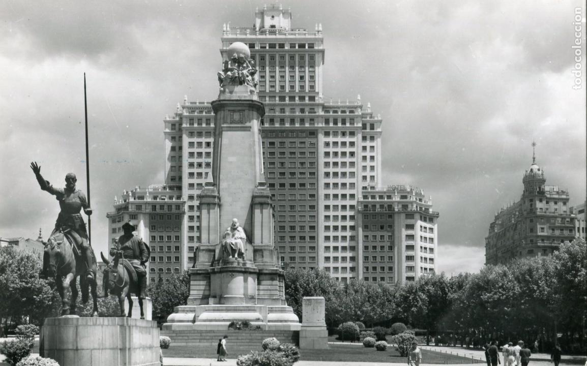 Postales: MADRID. MONUMENTO A CERVANTES Y EDIFICIO ESPA&Ntilde;A. DOMINGUEZ - Foto 1