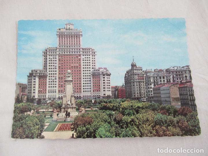 Postales: Madrid - Edificio Espa&ntilde;a en la Plaza del mismo nombre - Circulada - Foto 1