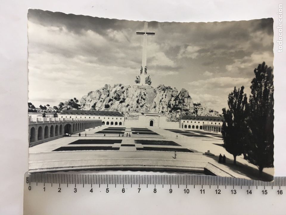 Postcards: POSTAL. VALLE DE LOS CA&Iacute;DOS. VISTA DE LA CRUZ. JHERR. H. 1960?.